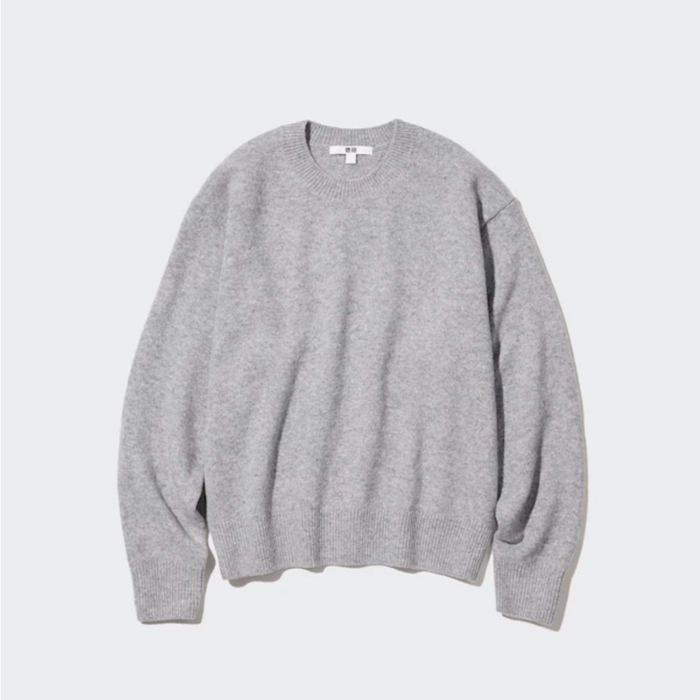 Uniqlo Premium Lambswool Crew Neck Long-Sleeve Sweater